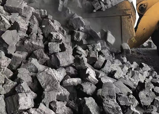 Czarny koks odlewniczy o wysokiej twardości Minerał 30400 kj / kg Wartość opałowa